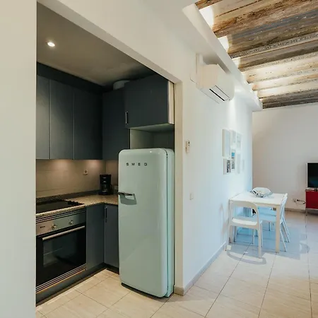 Ramblas Apartments-3