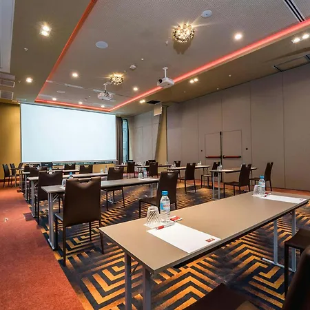 Leonardo Royal Hotel Barcelona Fira-3