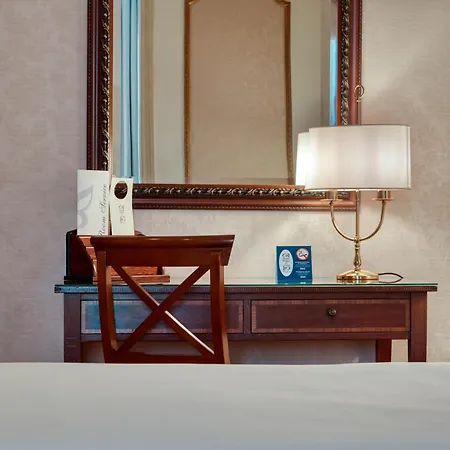 Hotel Roger De Lluria-3