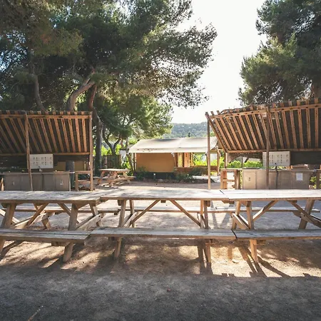 Holacamp Sitges Garrofer-2