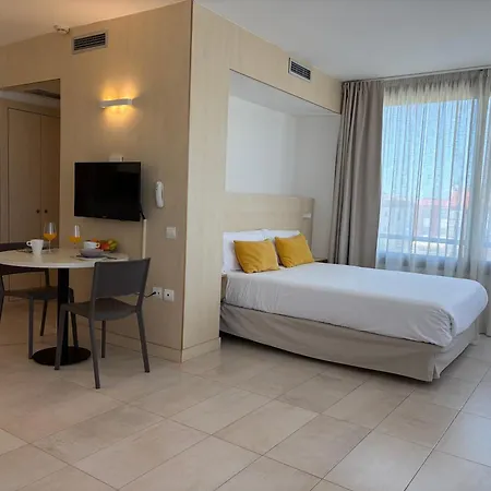 Atenea Park Suites & Apartments-3