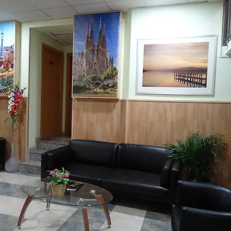 Hostal Mont Thabor-2