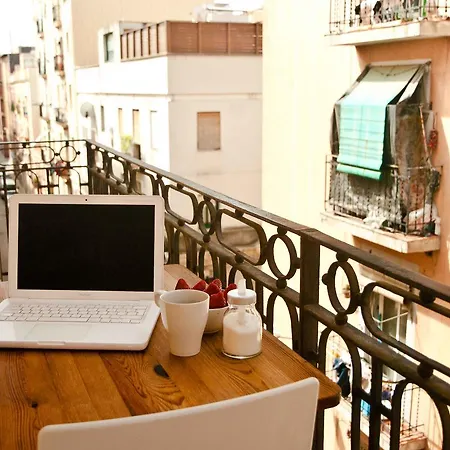 Barceloneta Suites Apartments Beach-3