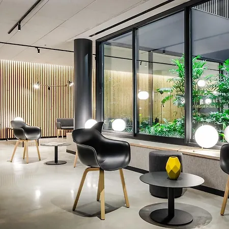 Hotel Raval House-3